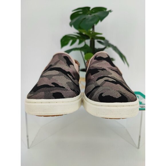 Olukai Women's Pehuea Pa’i Canvas Slip On Camo Grey Shoes Size 6 US - Picture 2 of 8